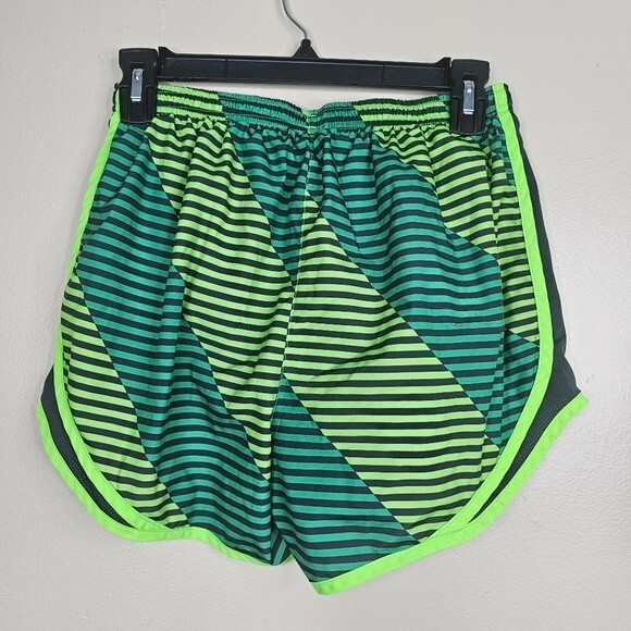 Nike dri fit tempo running lined shorts size medium - Picture 2 of 4